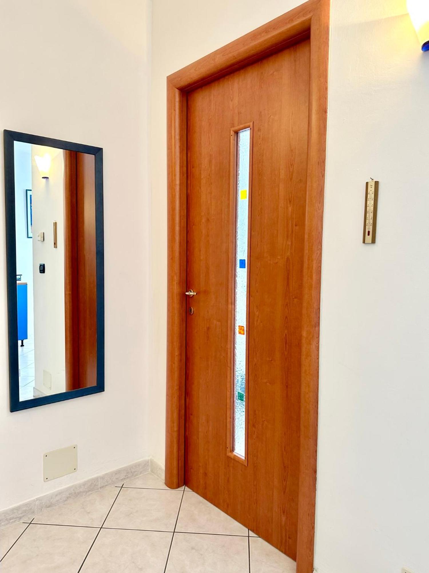 Appartamento Hostdomus - Pietra Blu Pietra Ligure Esterno foto